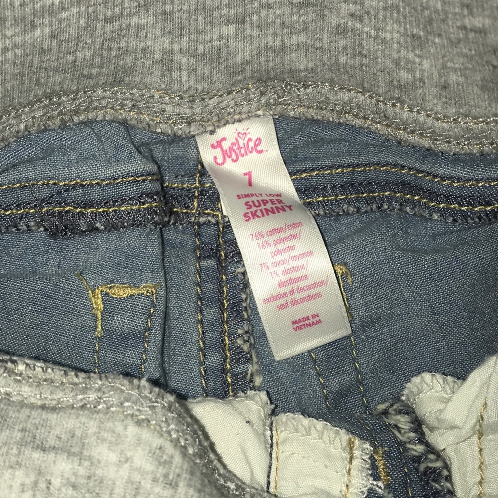 Jeans - Picture 3 of 4